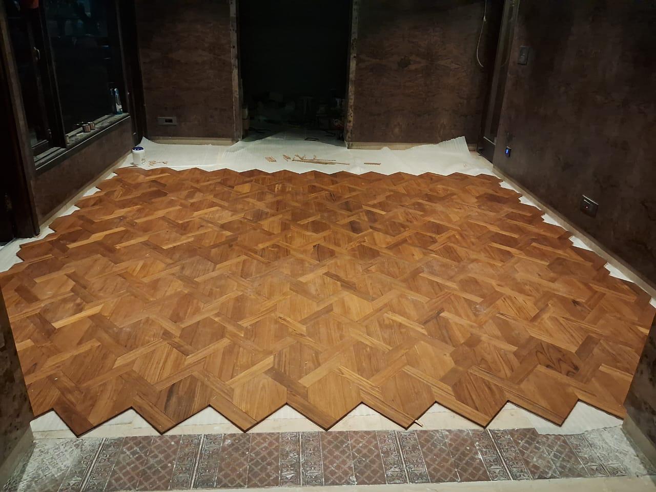 Herringbone Parquet — Bordered Layout, Kanpur